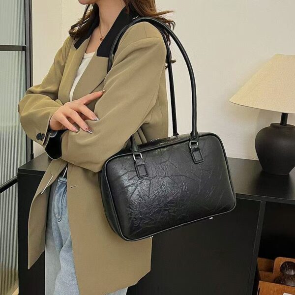 微信图片_20251106004335_78_22 Handcrafted Luxury Leather Handbag – Premium Custom Made Designer Style Bag