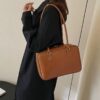 微信图片_20251106004338_82_22 Handcrafted Luxury Leather Handbag – Premium Custom Made Designer Style Bag